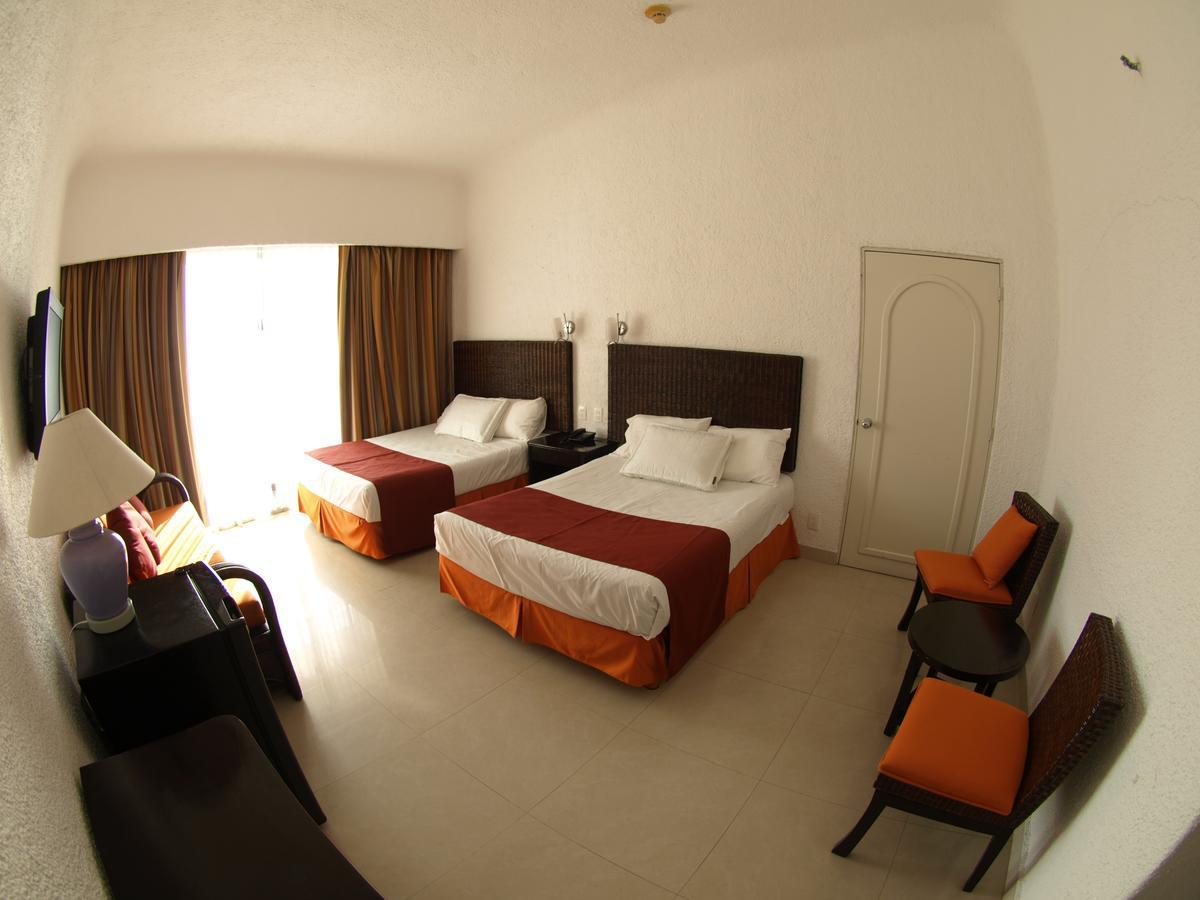 Sierra Mar All Inclusive At Tesoro Manzanillo Exterior photo